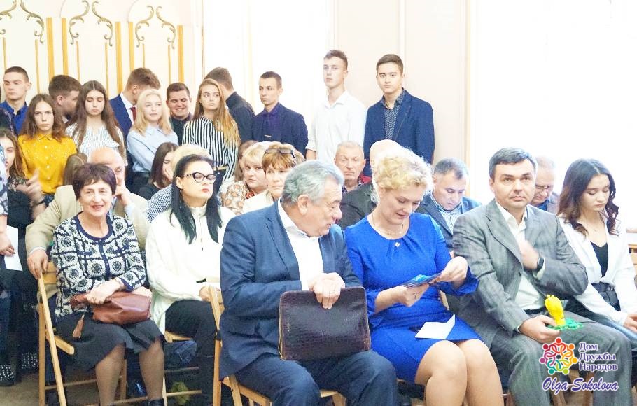 Встреча председателя Государственного Совета Республики Крым Владимира Константинова с председателями национально-культурных автономий и общественных организаций